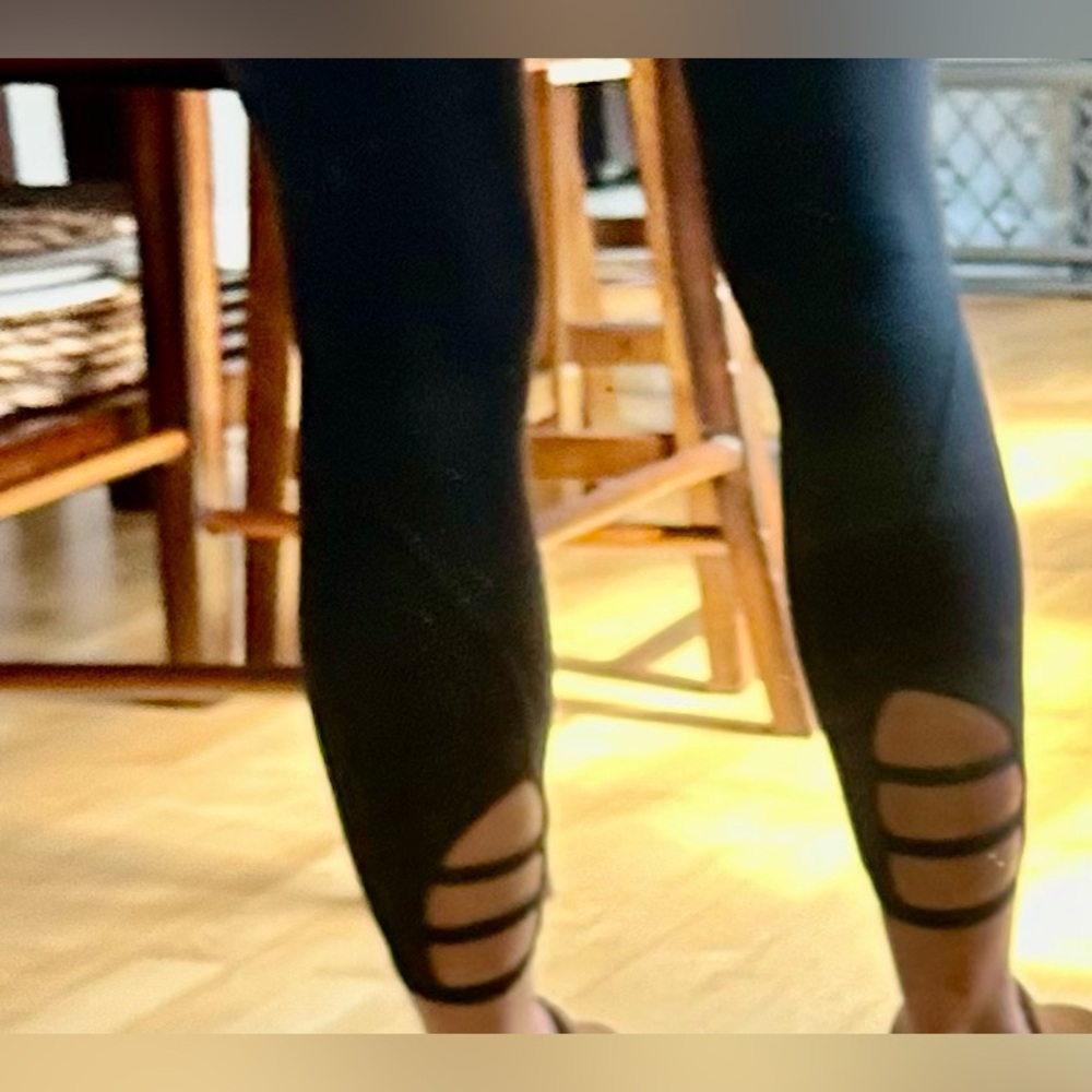 Women’s Gym Shark leggings